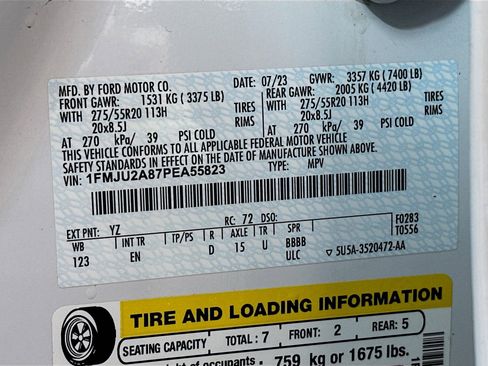 Used 2023 Ford Expedition Limited image 32