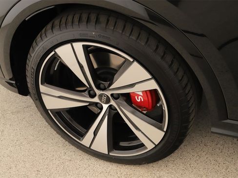 New 2025 Audi SQ5 Premium Plus image 29