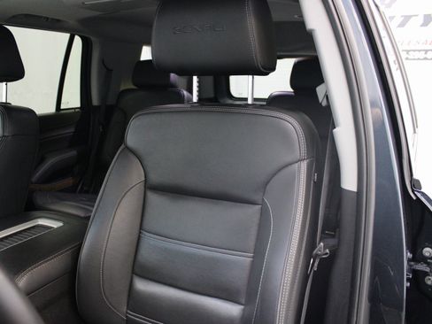 Used 2019 GMC Yukon Denali image 17