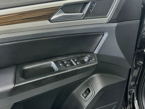 Used 2021 Volkswagen Atlas SE w/ Panoramic Sunroof Package FWD image 15