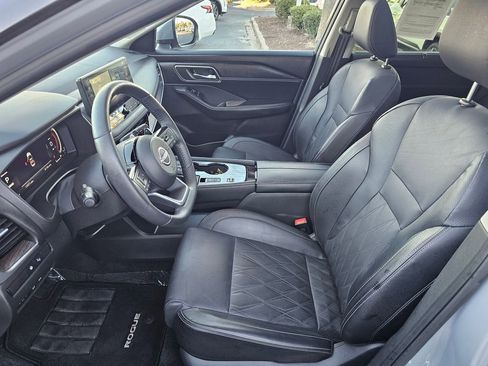 Used 2024 Nissan Rogue Platinum w/ Platinum Premium Package image 21