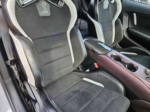 Used 2021 Ford Mustang Shelby GT500 w/ Technology Package image 21
