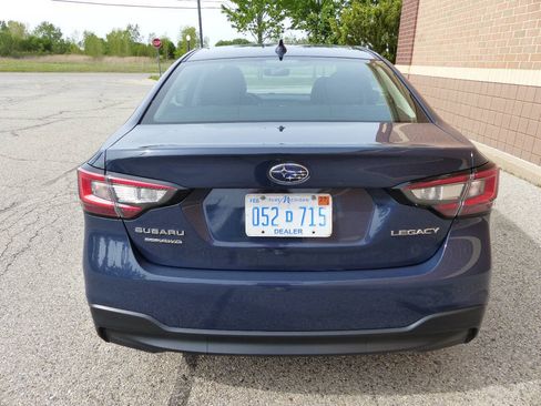 Used 2025 Subaru Legacy Premium w/ Popular Package #1A AWD/4WD image 8