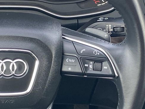 Used 2020 Audi Q5 e Premium w/ Convenience Package image 18