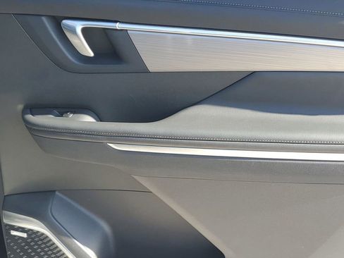 Used 2025 Buick Enclave Preferred image 44