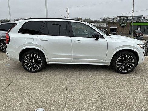 New 2026 Volvo XC90 T8 Ultra w/ Lounge Package AWD/4WD image 7