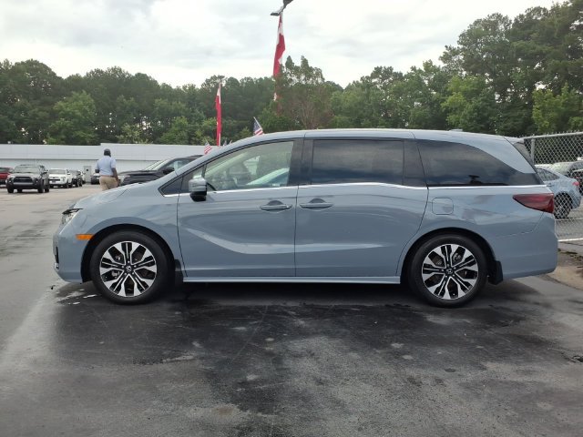 Used 2025 Honda Odyssey Elite image 3