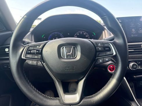 Used 2022 Honda Accord Touring image 17
