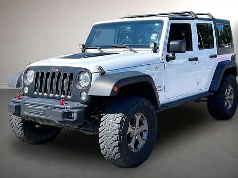 Used 2017 Jeep Wrangler Unlimited Rubicon AWD/4WD image 3