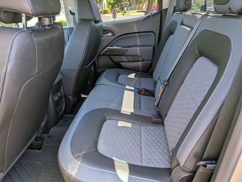 Used 2021 Chevrolet Colorado Z71 w/ Safety Package RWD image 14
