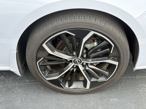 Used 2025 Nissan Altima 2.5 SR AWD/4WD image 4