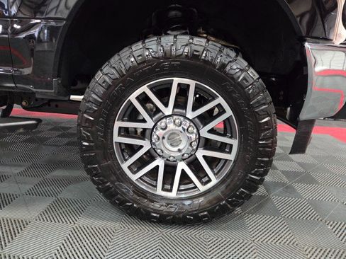 Used 2017 Ford F250 Lariat w/ Lariat Value Package image 87