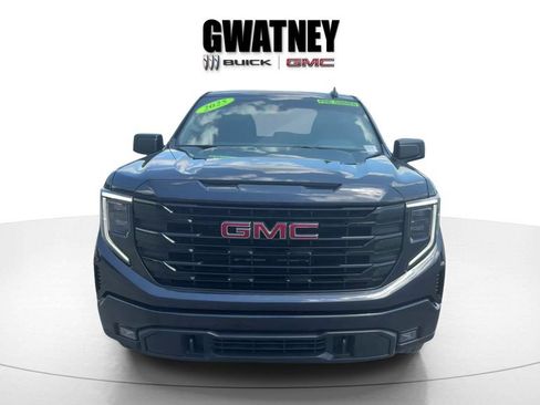 Used 2025 GMC Sierra 1500 Elevation AWD/4WD image 2