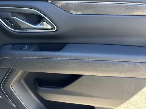 Used 2024 GMC Yukon AT4 w/ Technology Package image 21