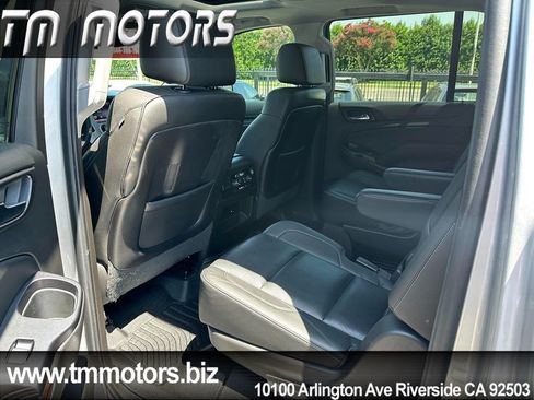 Used 2015 GMC Yukon XL SLT w/ Open Road Package RWD image 17