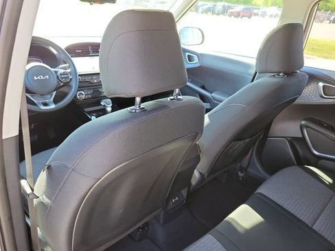 Used 2025 Kia Soul EX FWD image 28