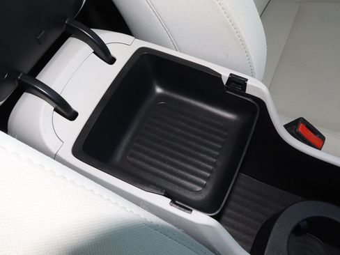 Used 2024 Hyundai Kona SEL FWD image 24