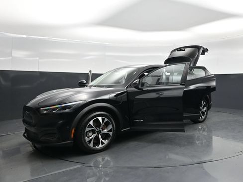 Used 2024 Ford Mustang Mach-E Select RWD image 28
