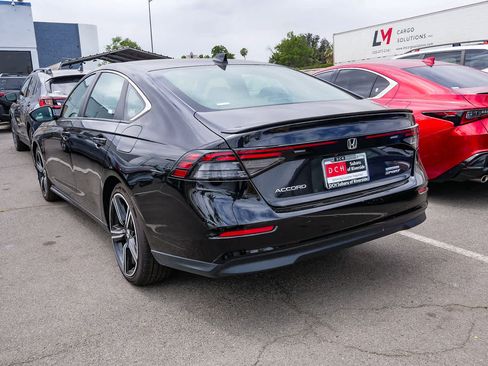Used 2024 Honda Accord Sport image 14