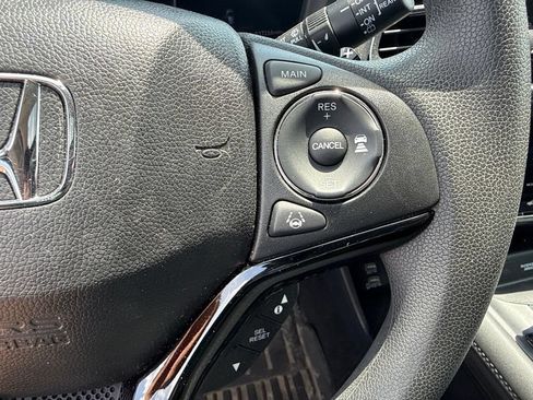 Used 2019 Honda HR-V EX image 21