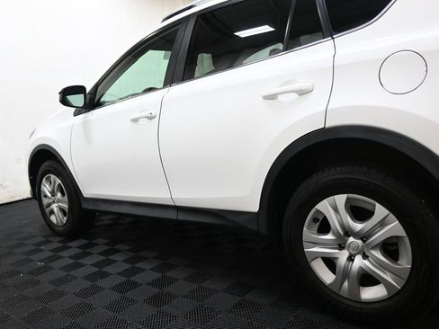 Used 2015 Toyota RAV4 LE AWD/4WD image 12