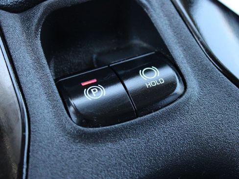 Used 2022 Toyota Corolla LE FWD image 41