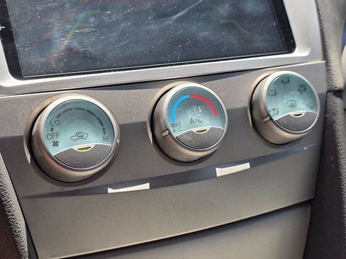 Used 2009 Toyota Camry LE FWD image 36