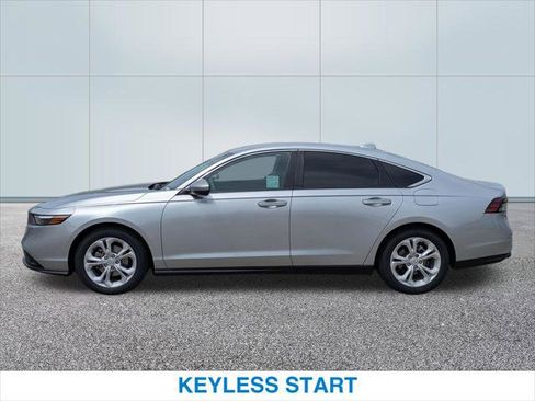 Certified 2025 Honda Accord LX image 10