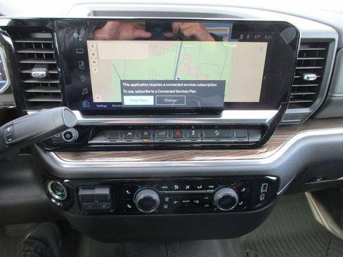 Used 2024 Chevrolet Silverado 1500 RST w/ Z71 Off-Road Package image 28