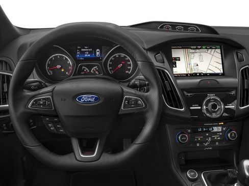 Used 2017 Ford Focus ST FWD image 7