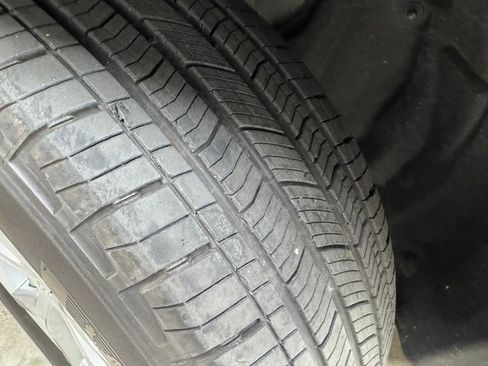 Used 2023 Jeep Grand Cherokee L Limited image 30