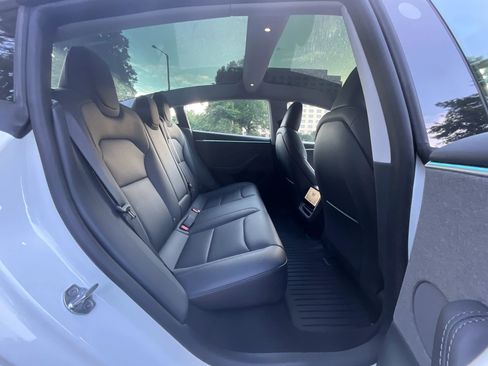 Used 2025 Tesla Model 3 RWD image 15