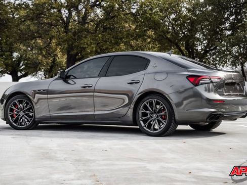 Used 2021 Maserati Ghibli S Q4 image 3