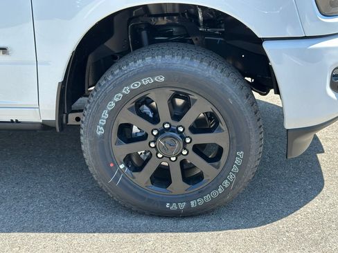 New 2026 RAM 3500 Laramie AWD/4WD image 10