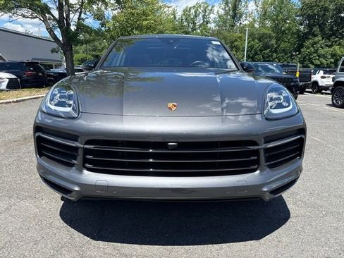 Used 2022 Porsche Cayenne AWD/4WD image 2