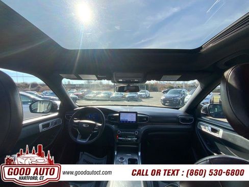 Used 2020 Ford Explorer Platinum image 13