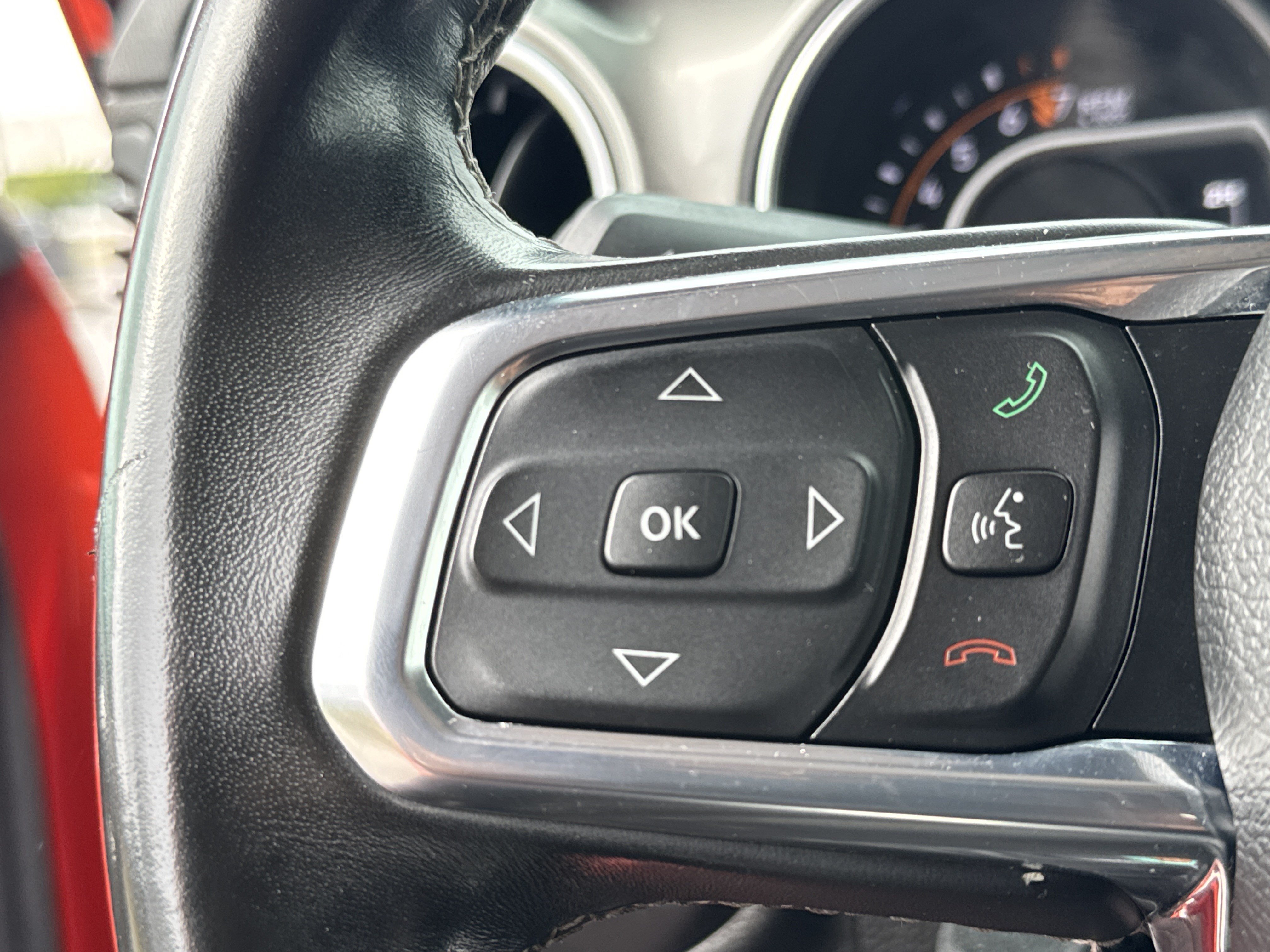 Used 2020 Jeep Wrangler Unlimited Sahara w/ Uconnect 4C Nav & Sound Group AWD/4WD image 18