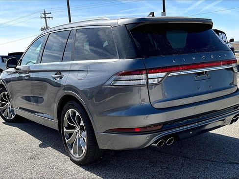 Used 2021 Lincoln Aviator Grand Touring w/ Equipment Group 302A image 5