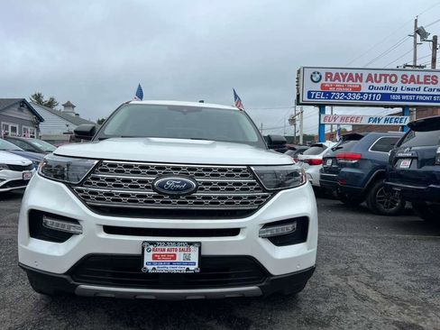 Used 2020 Ford Explorer Limited RWD image 2
