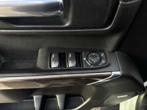 Used 2021 Chevrolet Silverado 1500 LT Trail Boss w/ Convenience Package II image 24