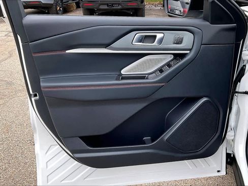 New 2026 Ford Explorer ST w/ Sun And Sound Package image 10