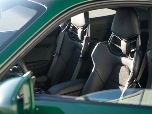 Used 2022 Porsche 911 GT3 image 18