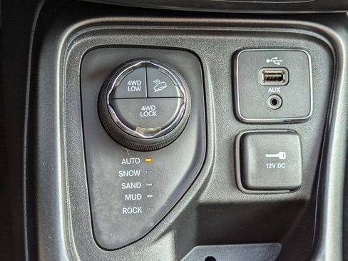 Used 2018 Jeep Compass Trailhawk w/ Leather Interior Group image 23