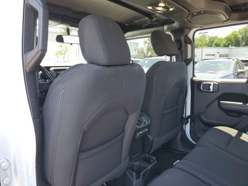 Used 2022 Jeep Wrangler Unlimited Sport AWD/4WD image 12