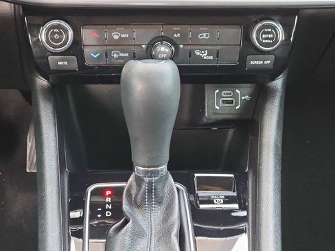 Used 2022 Jeep Compass Latitude image 21