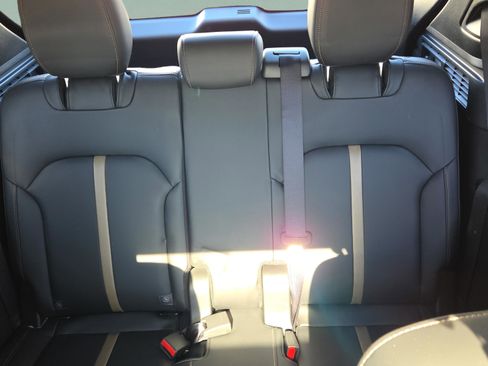 Used 2024 MAZDA CX-90 3.3 Turbo w/ Premium Plus Pkg image 12