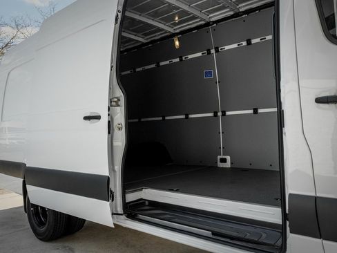 Used 2026 Mercedes-Benz Sprinter 3500 image 10