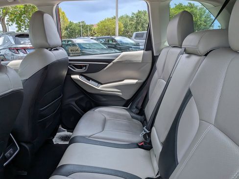 Used 2020 Subaru Forester Limited AWD/4WD image 13