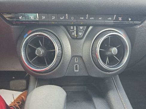 Used 2024 Chevrolet Blazer LT w/ Convenience Package FWD image 21
