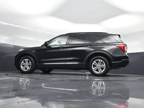 Used 2022 Ford Explorer XLT AWD/4WD image 49